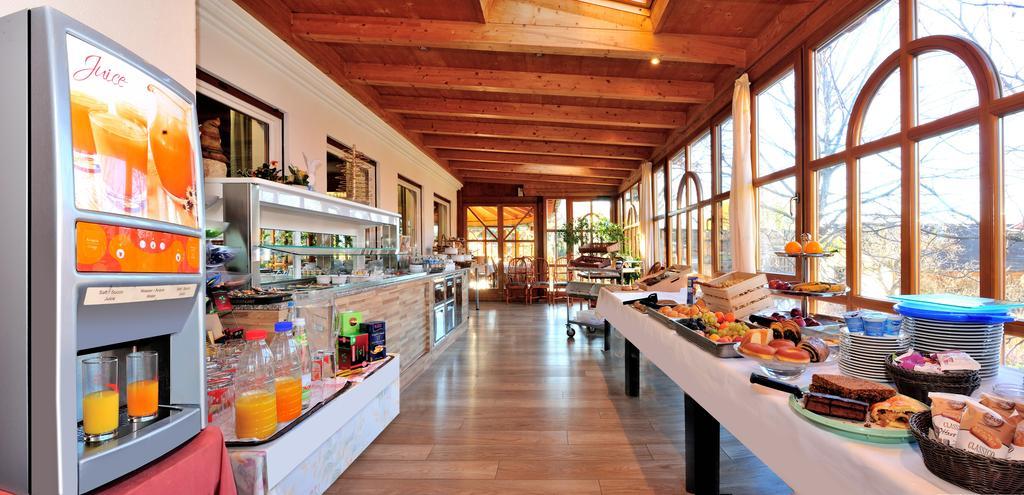 Hotel Hochrain Rasa Extérieur photo
